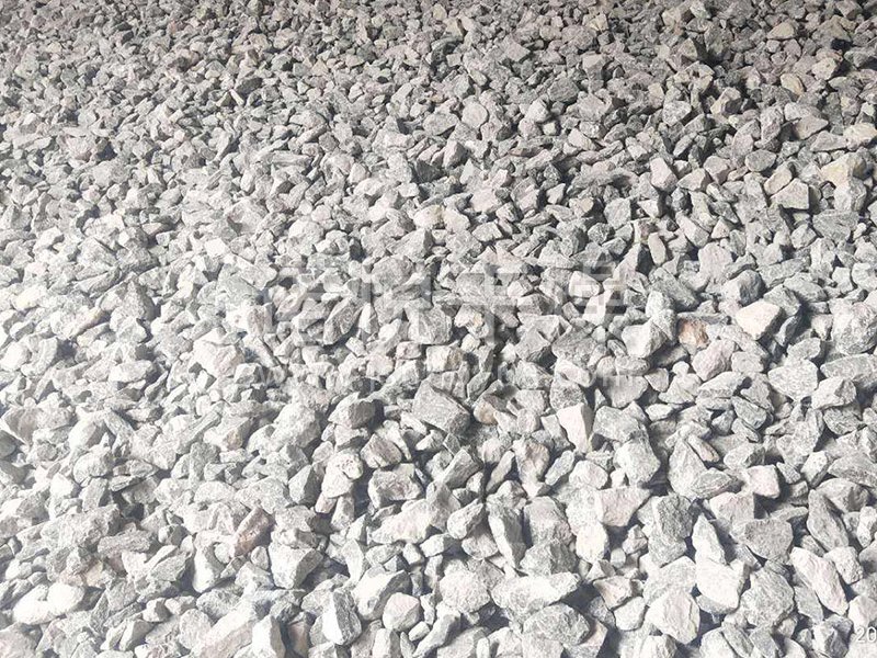 碳酸氢钙烘干后